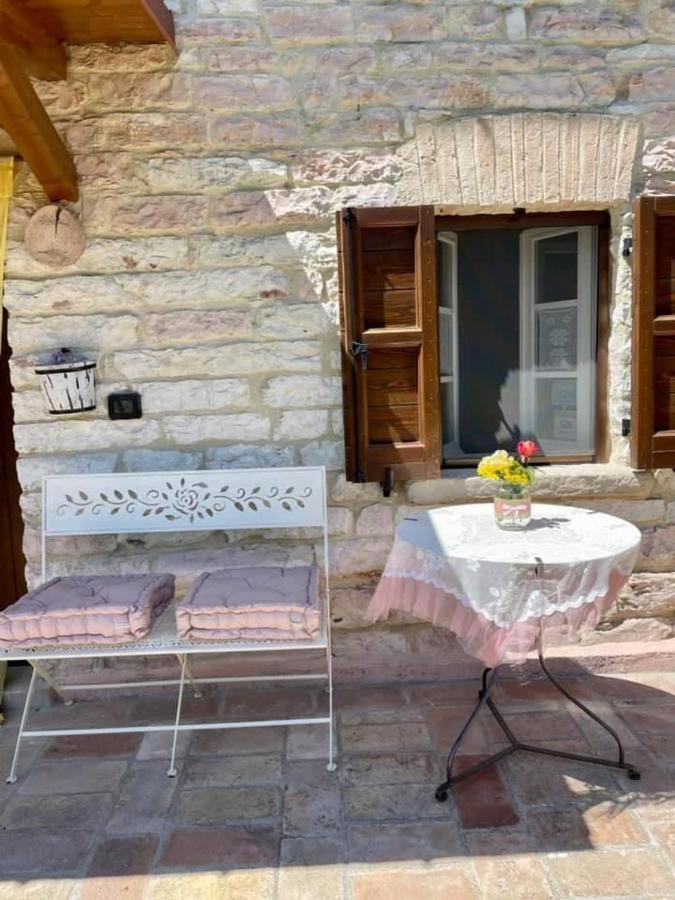 B&B Il Poggetto Serra Sant'Abbondio Exterior photo
