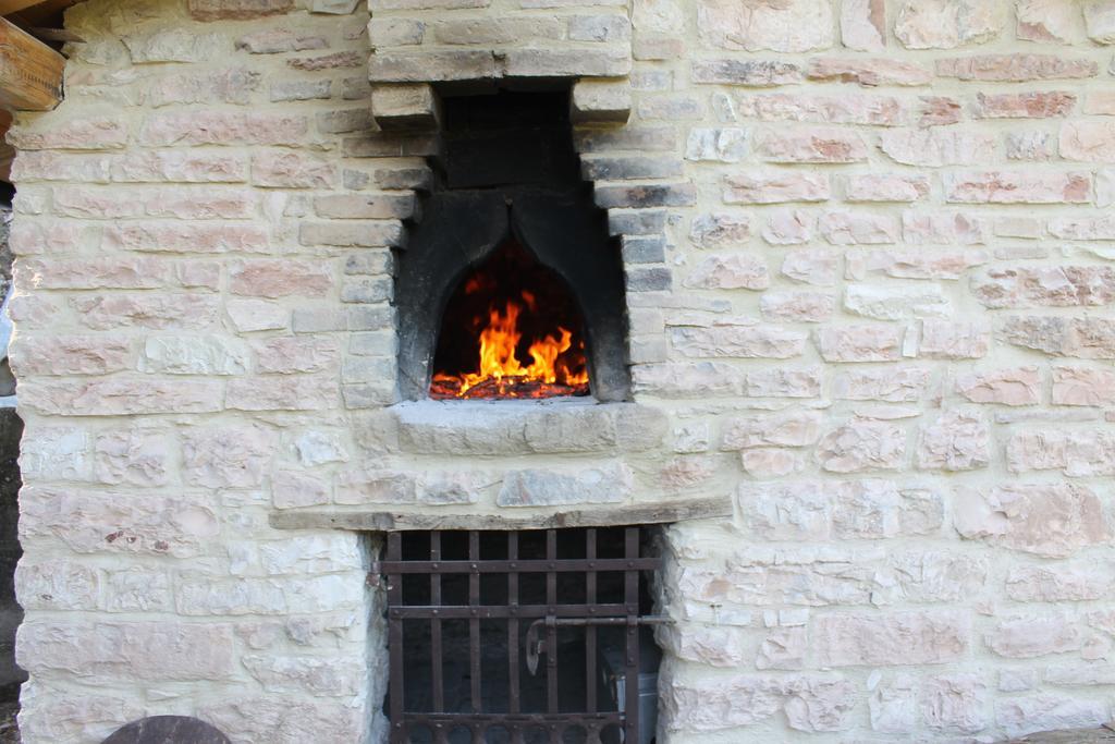 B&B Il Poggetto Serra Sant'Abbondio Exterior photo